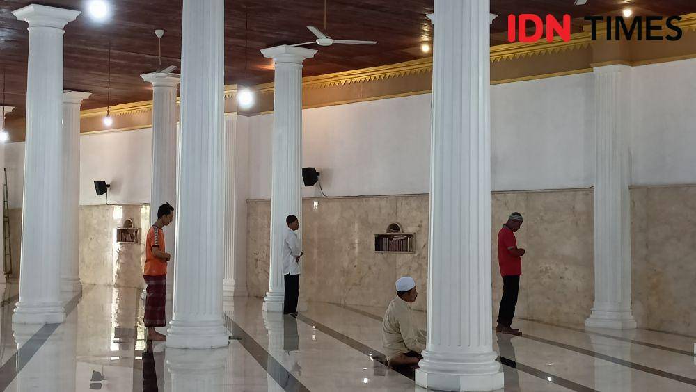 Jemaah Masjid An-Nawier, Pekojan, Jakarta Barat. (IDN Times/Siti Nurhaliza).