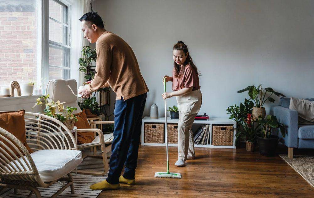 ilustrasi membersihkan rumah (pexels.com/Annushka Ahuja)