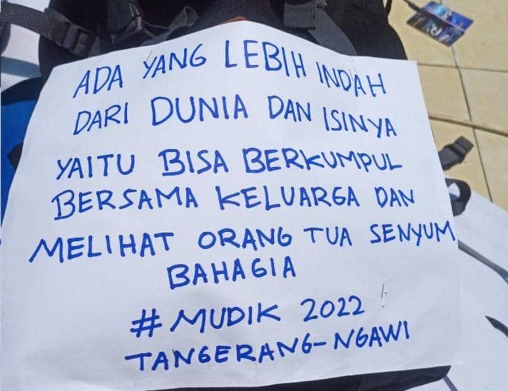 tulisan kocak pemudik (twitter.com/panoet)