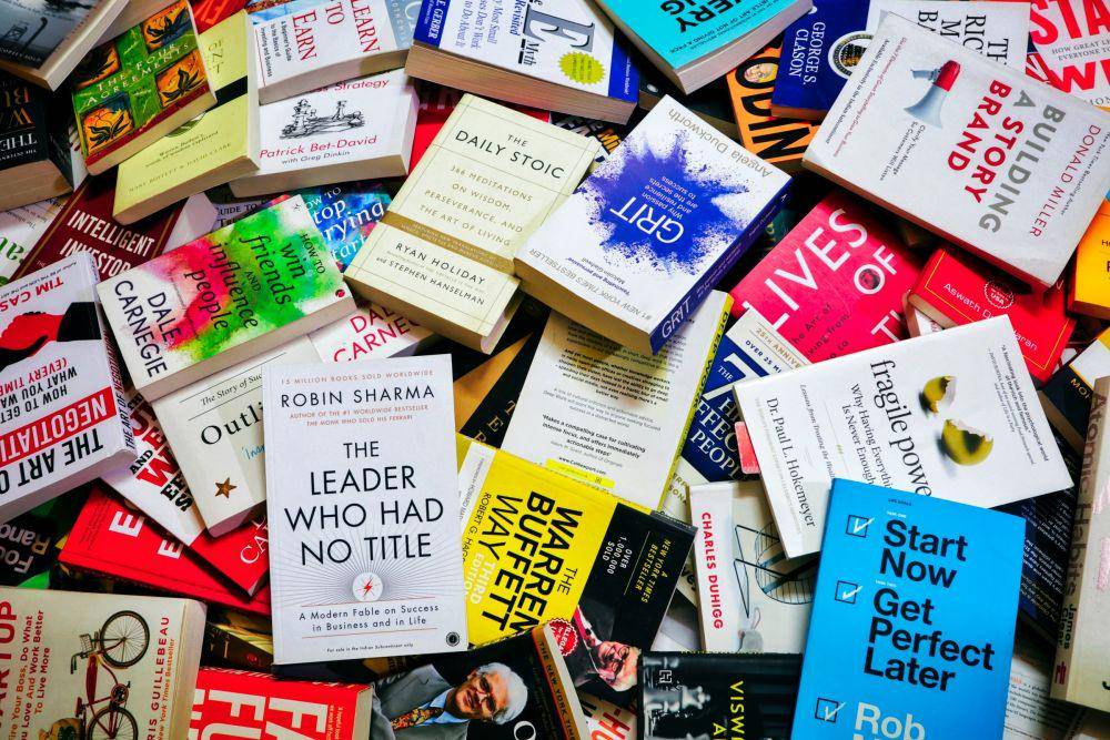 Ilustrasi buku (unsplash.com/ShiromaniKant)