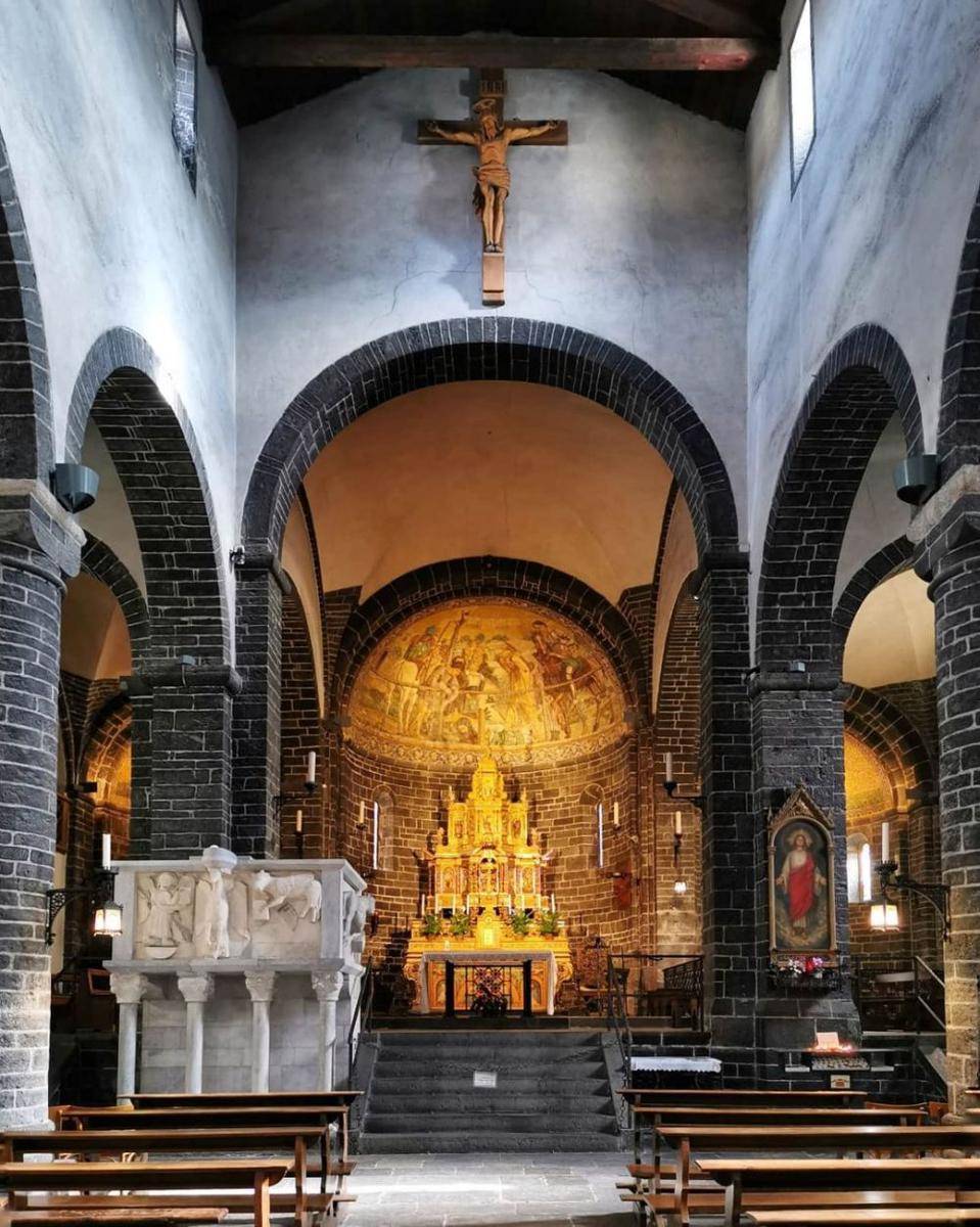 ilustrasi Basilica of San Giacomo (instagram.com/emi.chiarello)