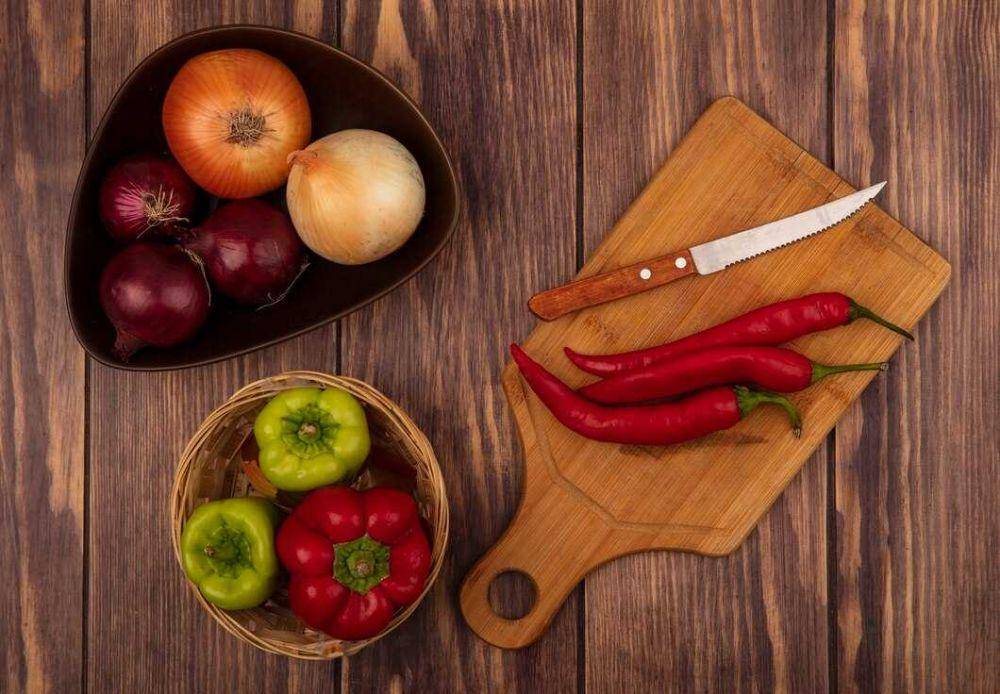 ilustrasi bahan sambal (freepik.com/stockking)