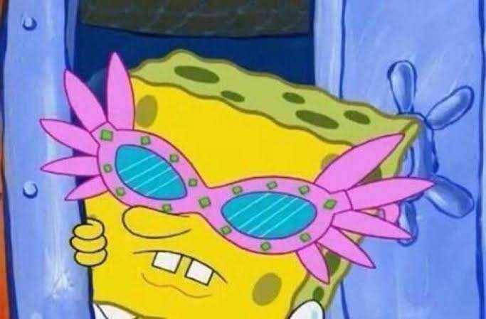 Spongebob Pakai Kacamata Pink (twitter.com/rreactionpics)