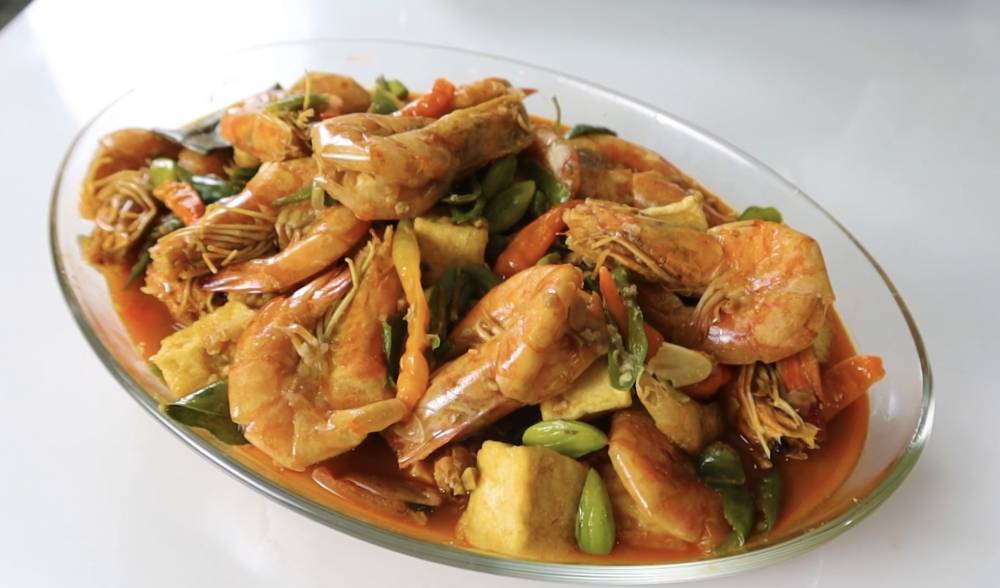 momen Arumi Bachsin masak menu lebaran (youtube.com/arumibachsin94)