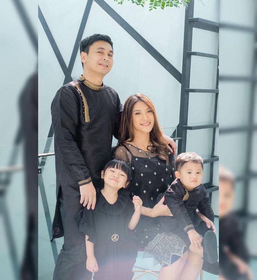 potret keluarga Raditya Dika (instagram.com/raditya_dika)