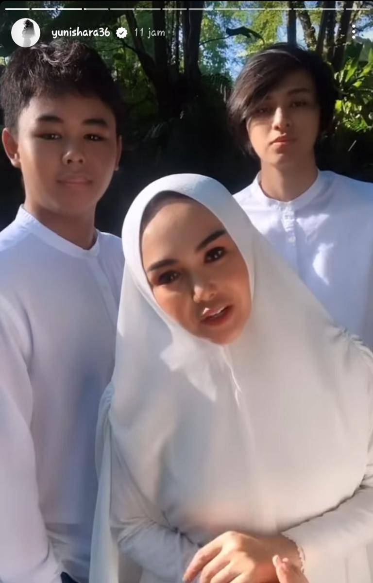 Yuni Shara bersama dua putranya (instagram.com/yunishara36)