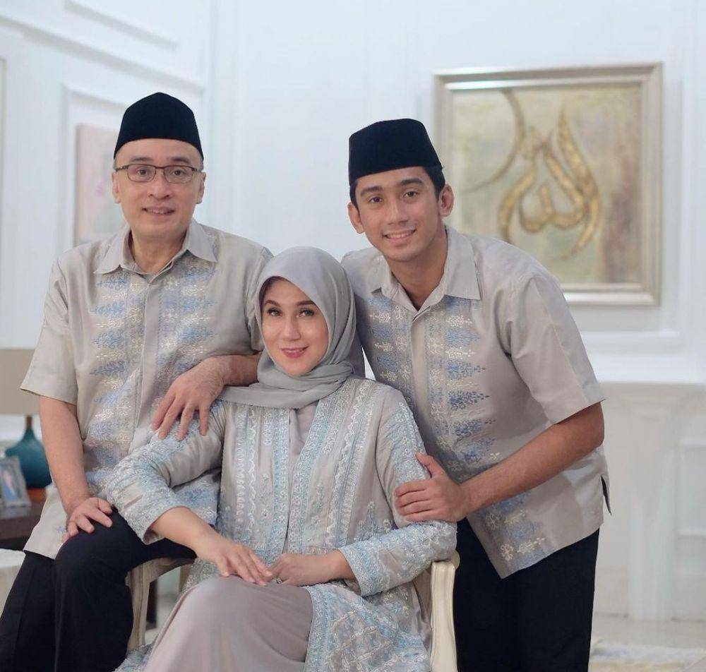 potret keluarga Marini Zumarnis (instagram.com/marinizumarnisofficial)