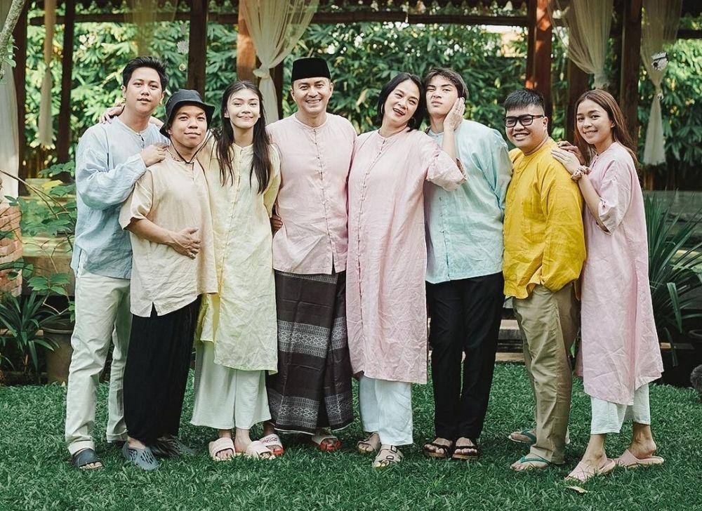 potret keluarga Dian Nitami (instagram.com/bu_deedee)