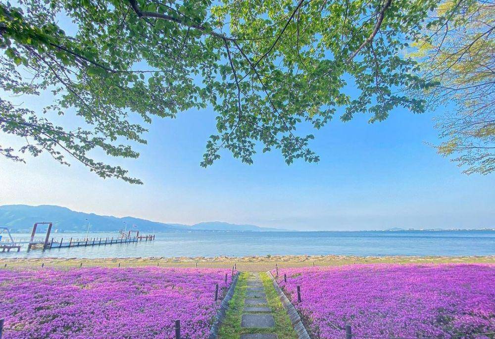 Danau Biwa (instagram.com/nokomaui)