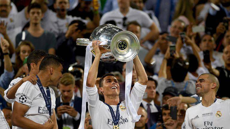 Real Madrid ketika menjuarai Liga Champions 2016. (skysports.com)