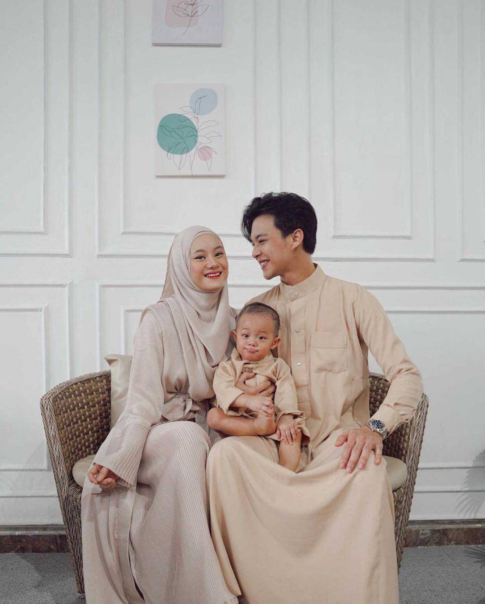 potret keluarga Rey (instagram.com/rey_mbayang)