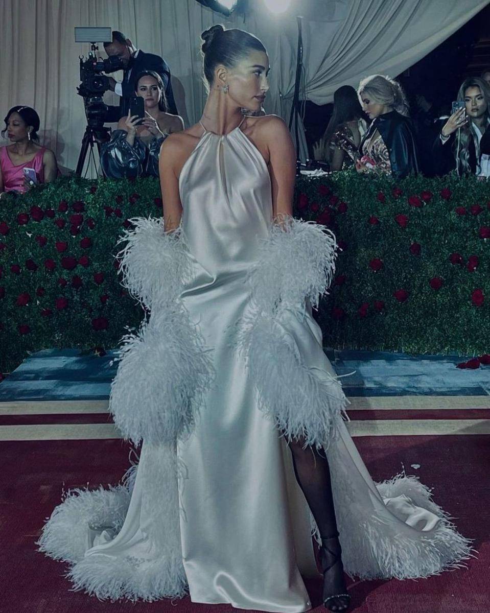 Hailey Bieber (instagram.com/justinbieber)