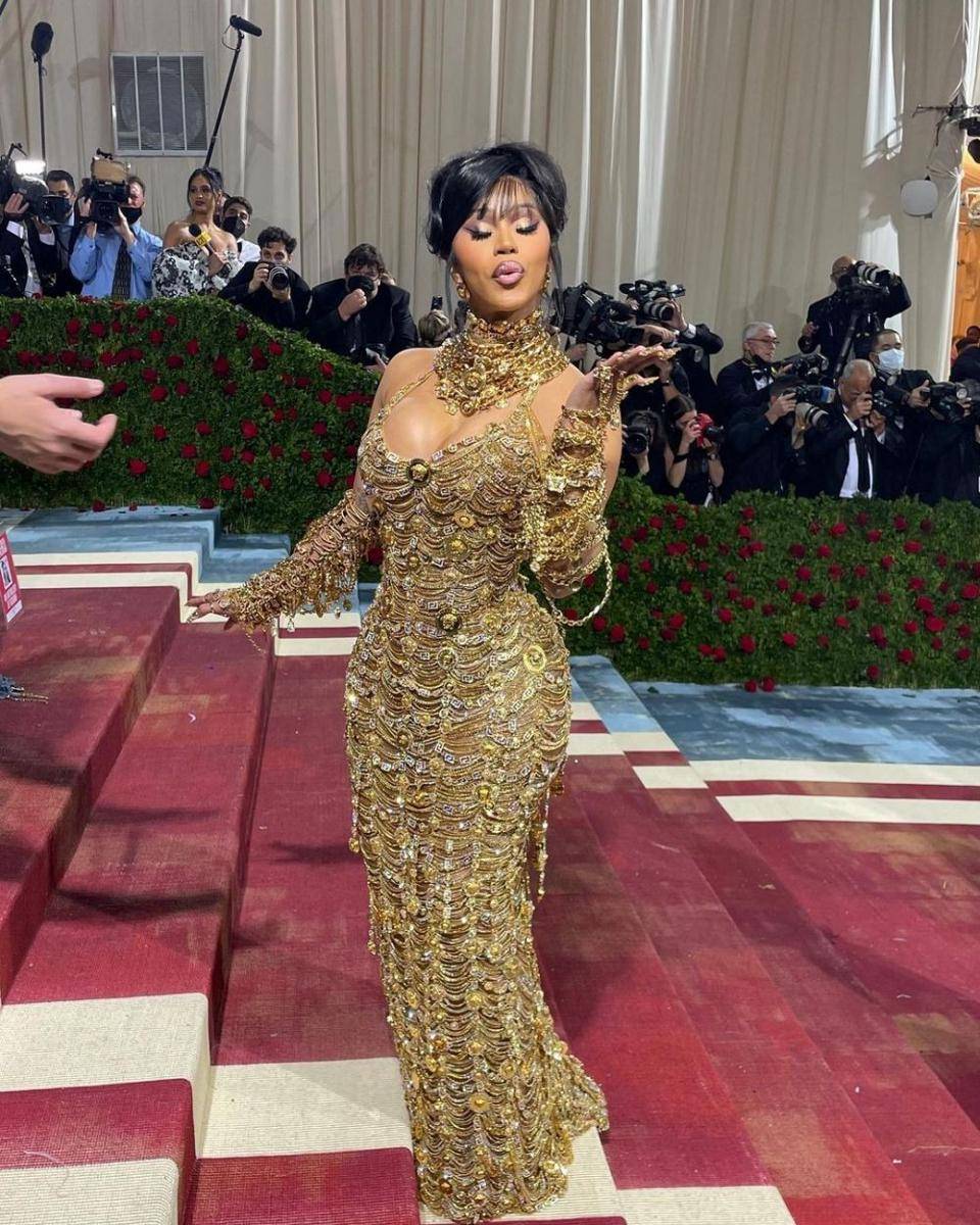 Cardi B di Met Gala 2022 (instagram.com/metmuseum)
