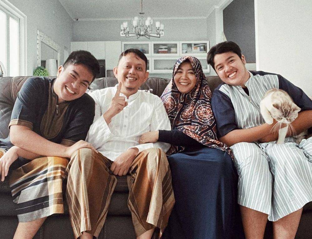 potret keluarga Umay Shahab (instagram.com/umayshahab)