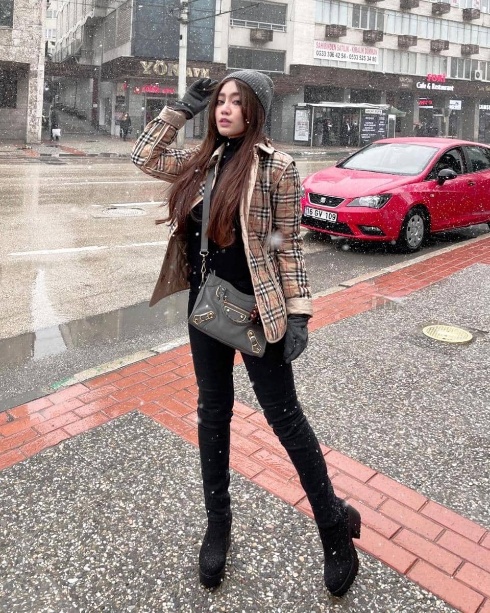 OOTD outerwear ala Tasya Revina (instagram.com/Tasya Revina)
