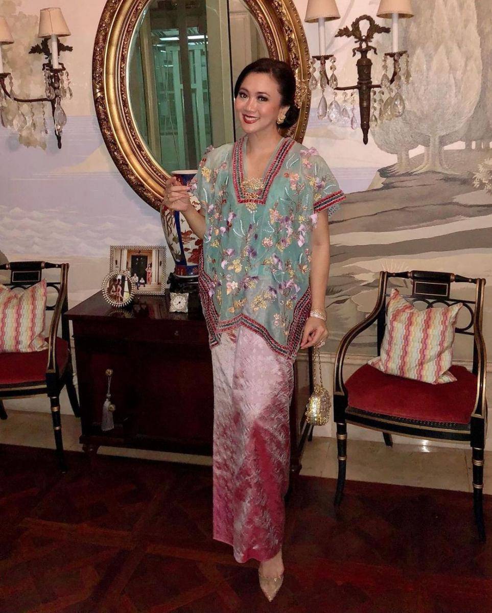 Baju Bodo Modern untuk Kondangan (instagram.com/2gek_ayuhenirosan)