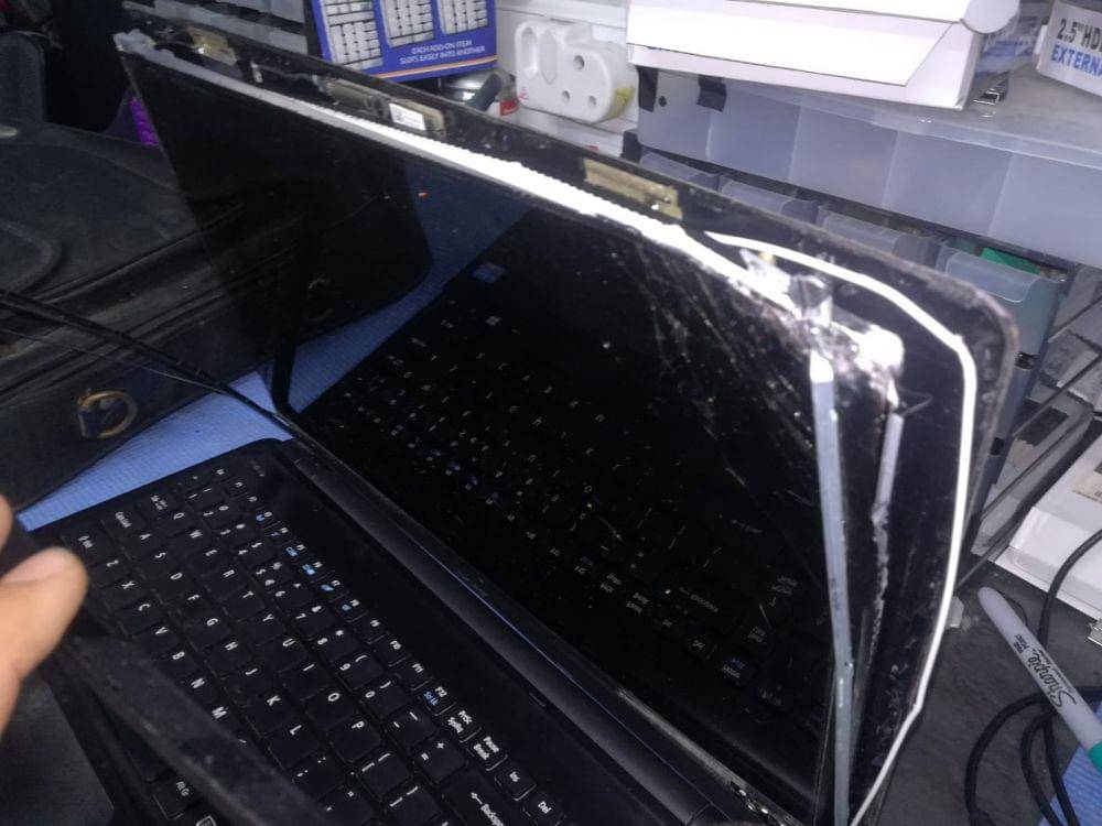 potret barang elektronik rusak (reddit.com/user/Eviljim12345)