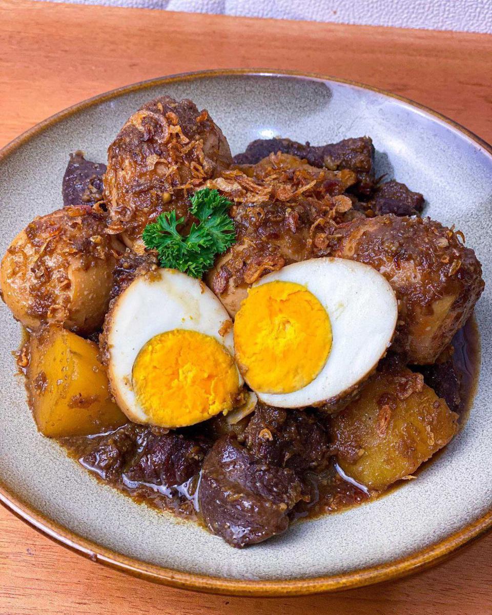 Resep Semur Telur Kecap, Menu Sederhana yang Menggoyang Lidah