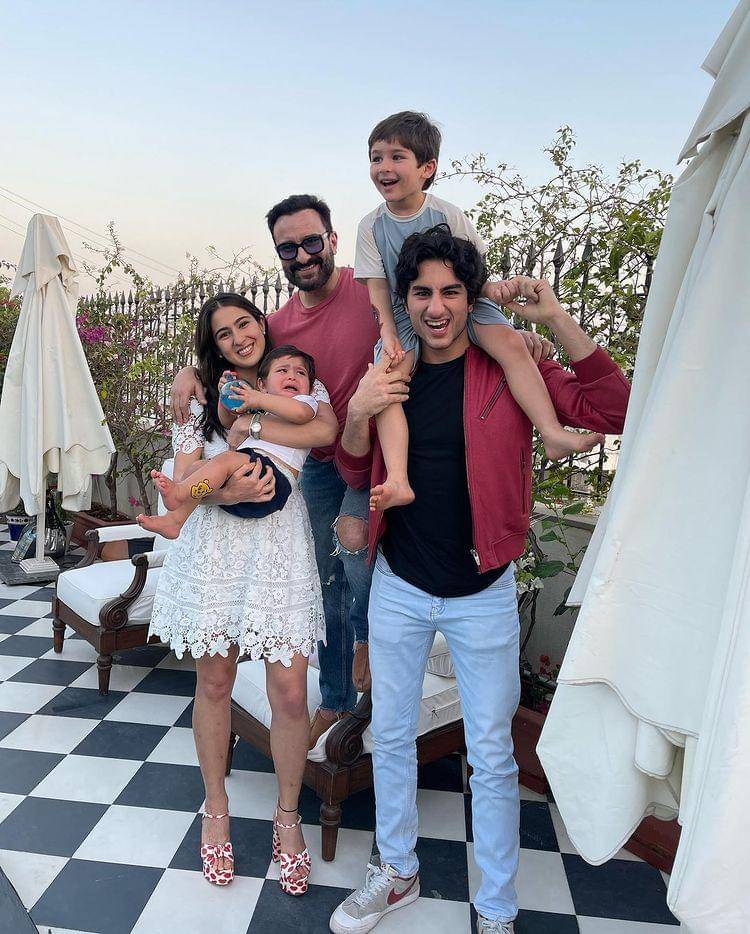 keluarga Sara Ali Khan