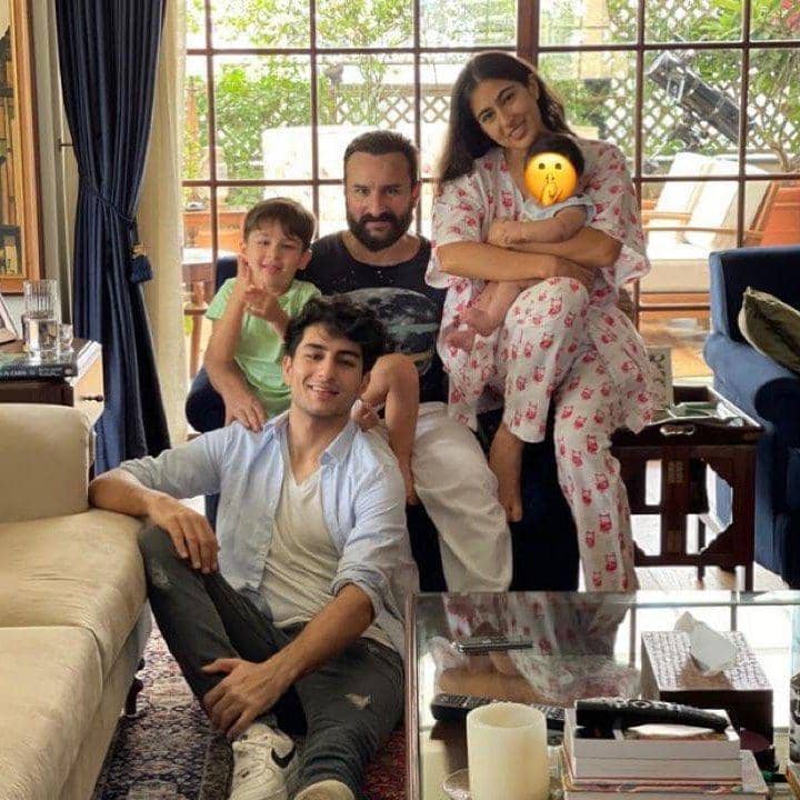 keluarga Sara Ali Khan (instagram.com/saraalikhan95)