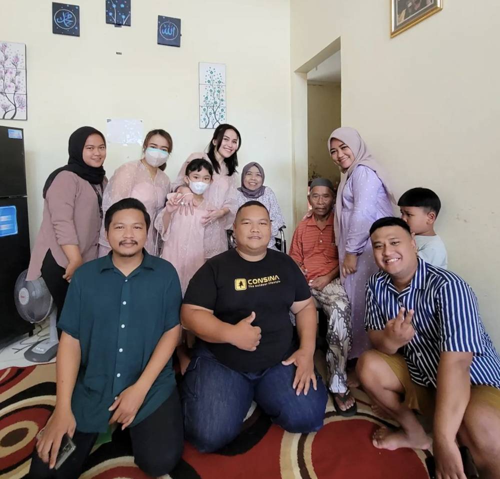 potret lebaran Ayu Ting Ting (instagram.com/ayutingting92)