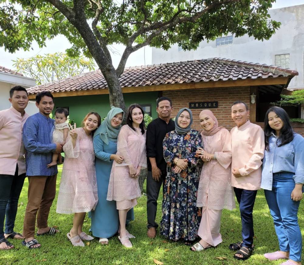potret lebaran Ayu Ting Ting (instagram.com/ayutingting92)