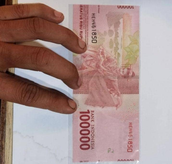 uang salah potong (instagram.com/sukijan)