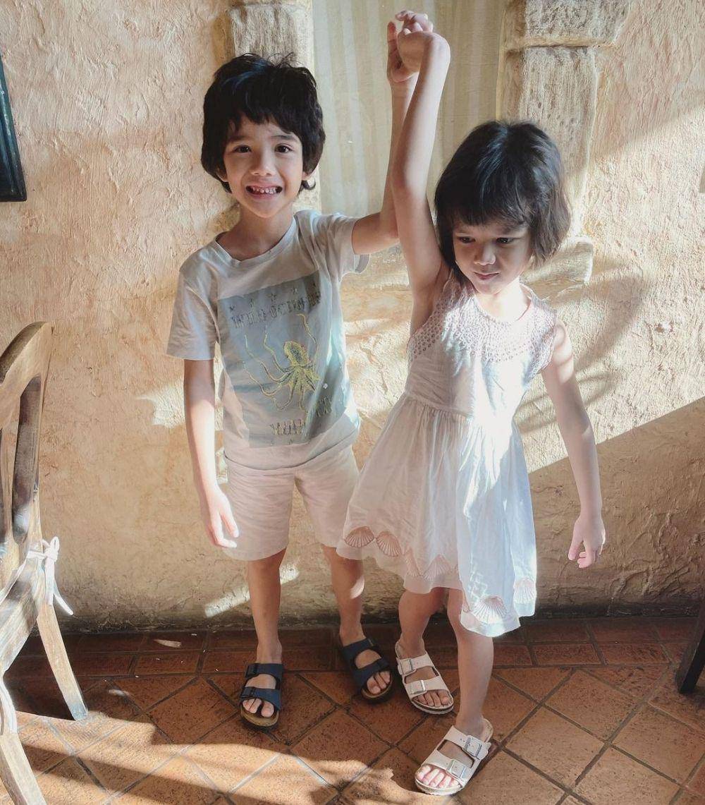 River dan Clover Albar (instagram.com/renata711)