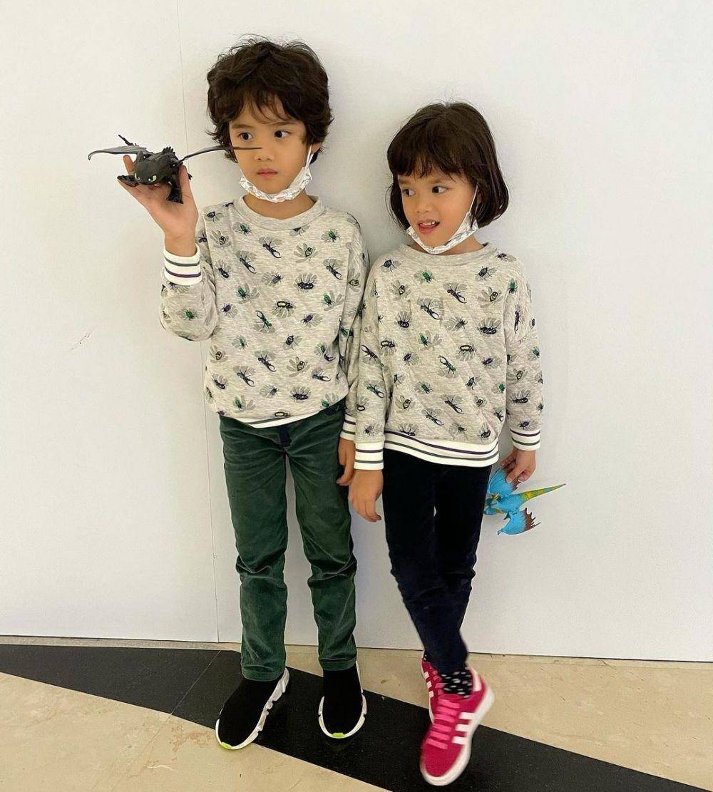River dan Clover Albar (instagram.com/renata711)