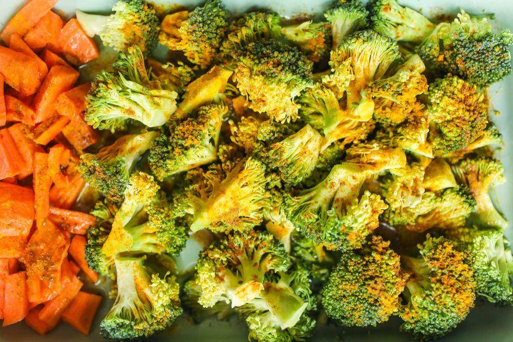 ilustrasi air fryer broccoli (pexels.com/@polina-tankilevitch)