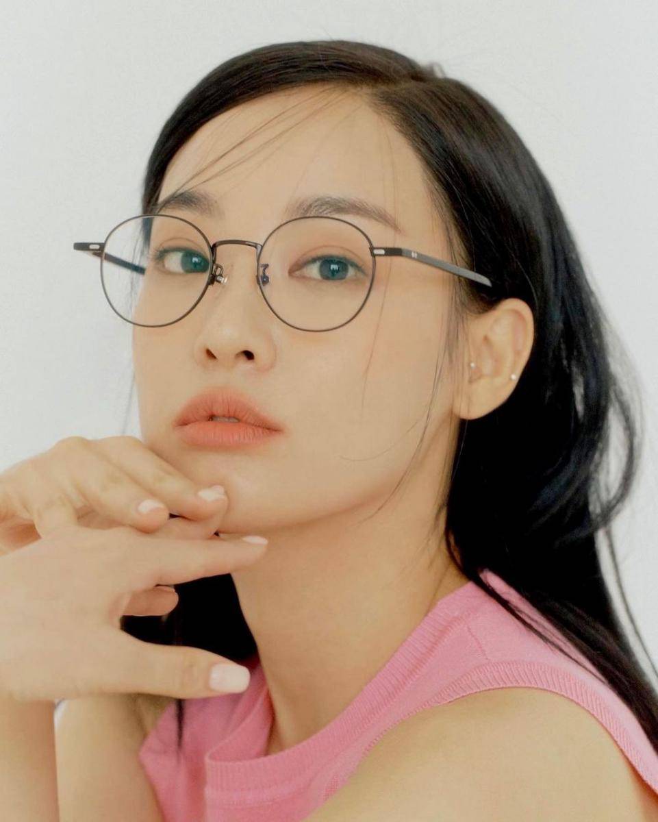Lee Joo Yeon (instagram.com/juppal)