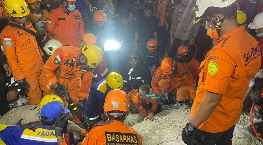 potret tim Basarnas (instagram.com/sar_nasional)