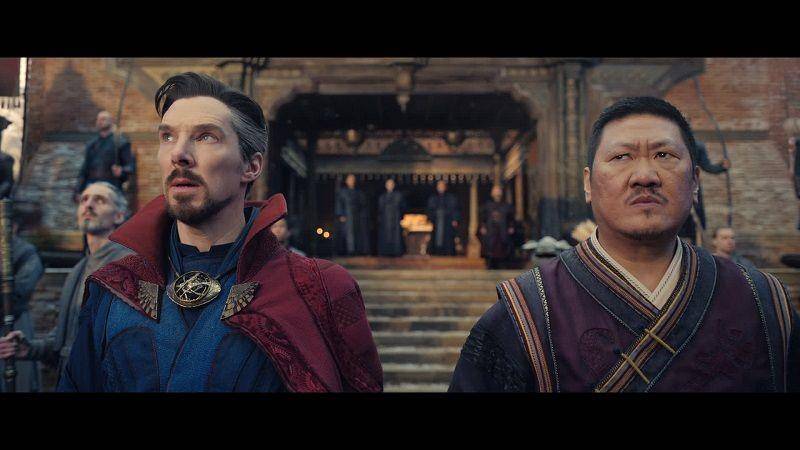 Review Doctor Strange in the Multiverse of Madness: Terasa Horor!