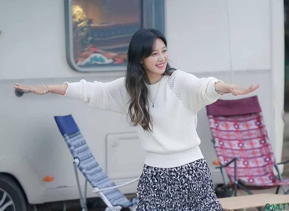 Kim Ji Won di Lovestruck in the City (instagram.com/salt_ent)