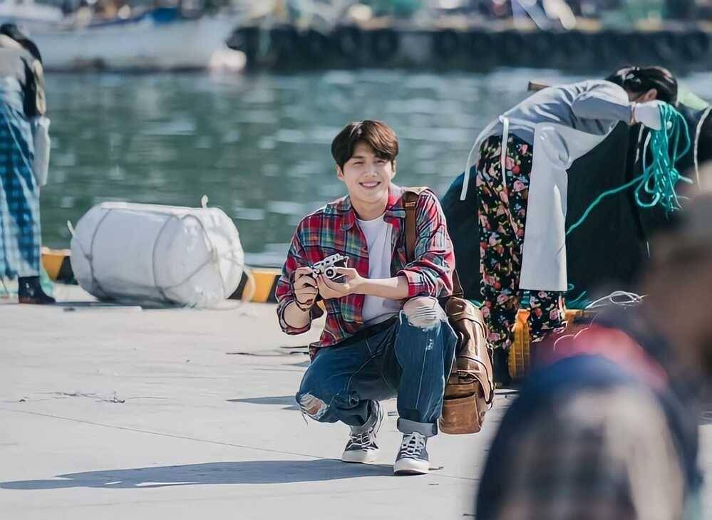 Kim Seon Ho di Hometown Cha-Cha-Cha (program.tving.com)