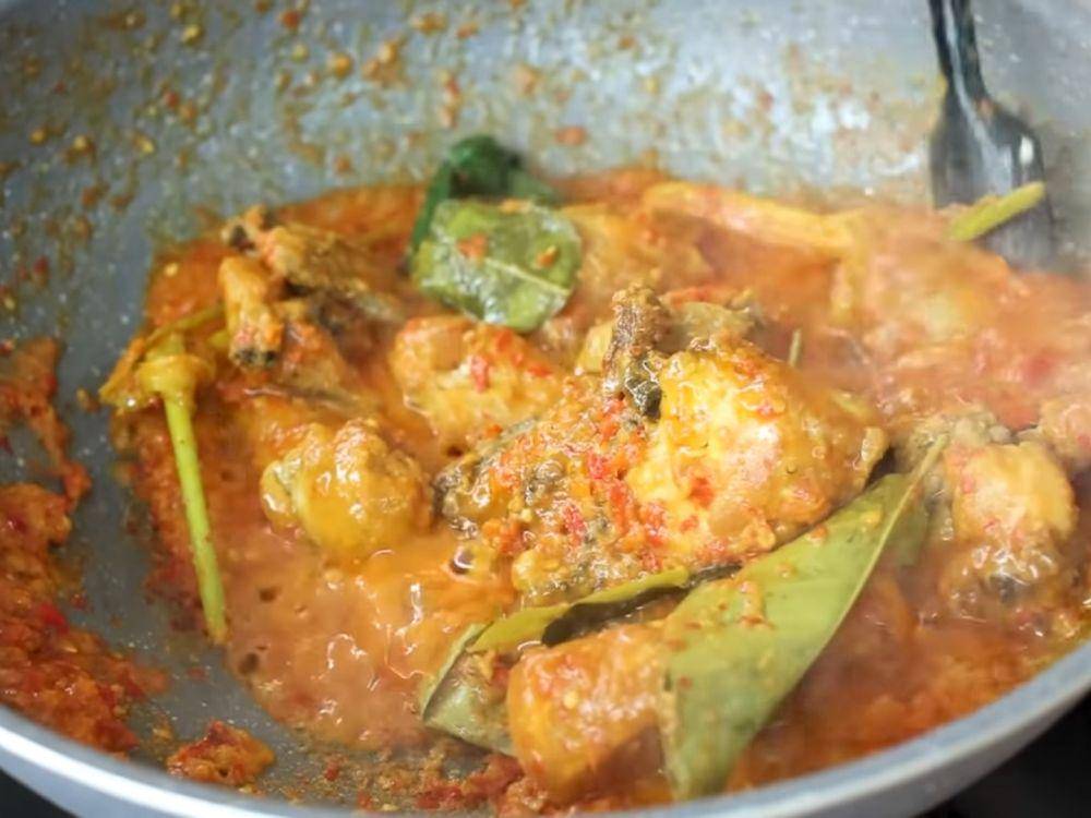 Ilustrasi memasak ayam (youtube.com/Devina Hermawan)