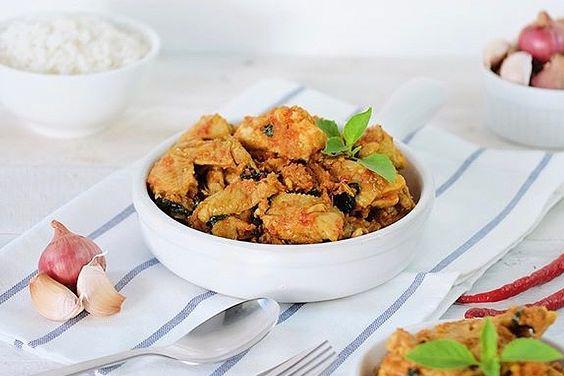 Resep Ayam Rica-rica yang Praktis, Pedasnya Bikin Ketagihan