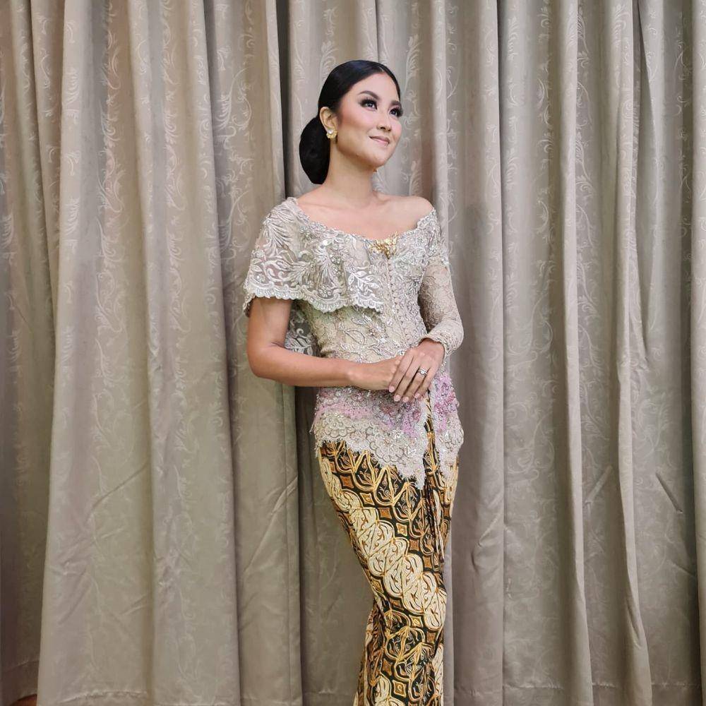 Kebaya Zivana Letisha (instagram.com/zivanaletisha)