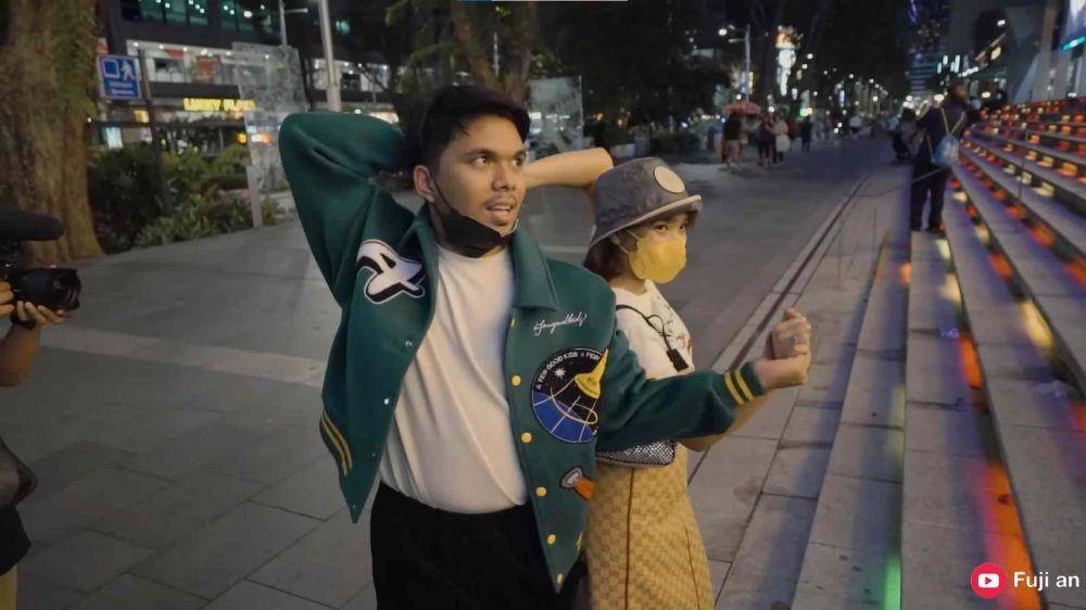 Fuji nyamperin Thariq ke Singapura (YouTube.com/Fuji an/)