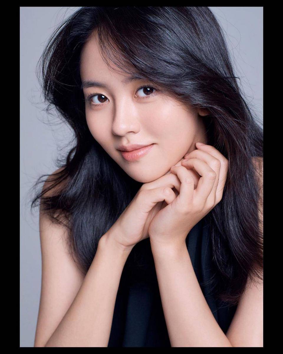 Kim So Hyun (instagram.com/wow_kimsohyun)