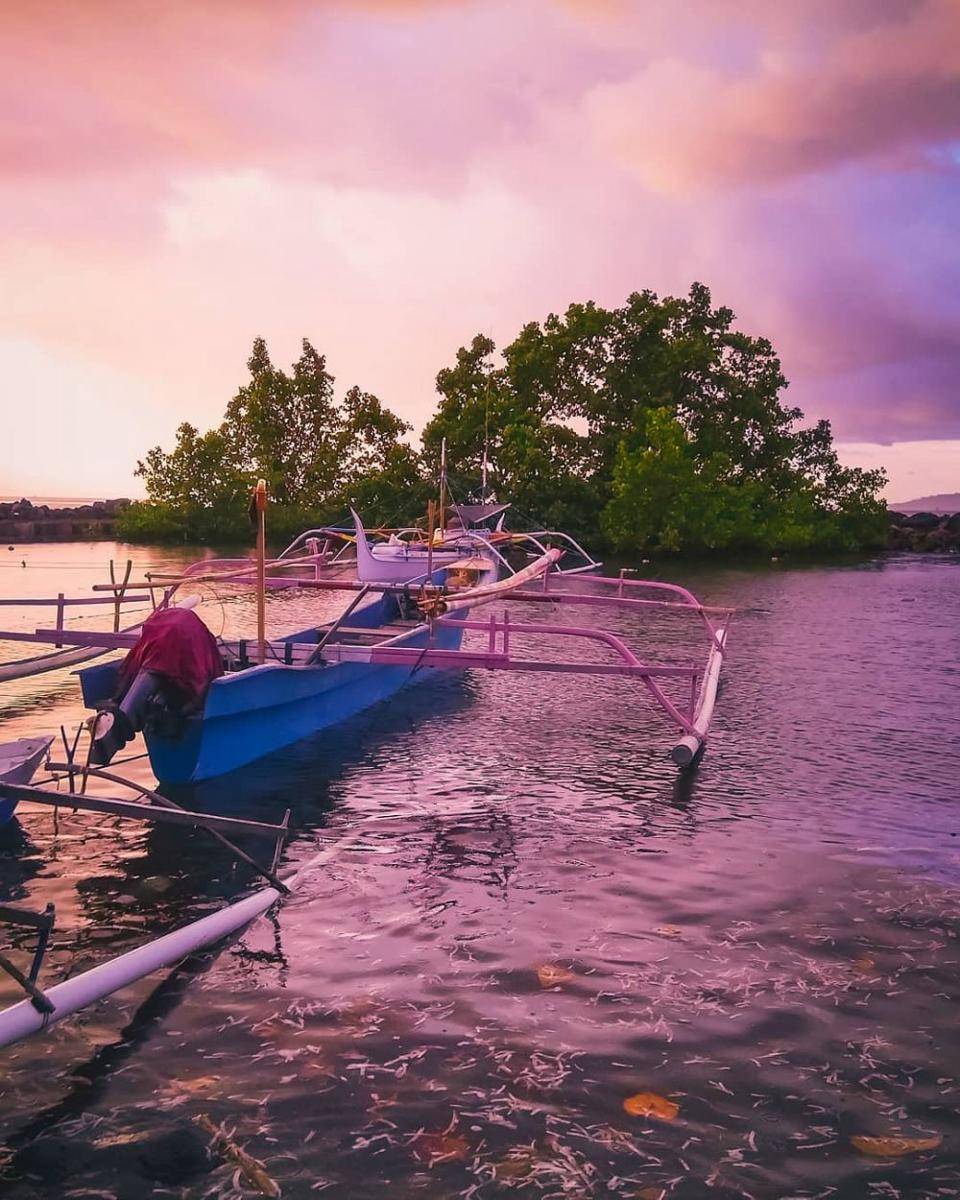 potret Pantai Malalayang (instagram.com/juliantjionge)