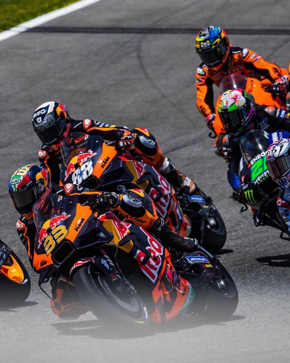Brad Binder dan Miguel Oliviera (instagram.com/ktmfactoryracing)