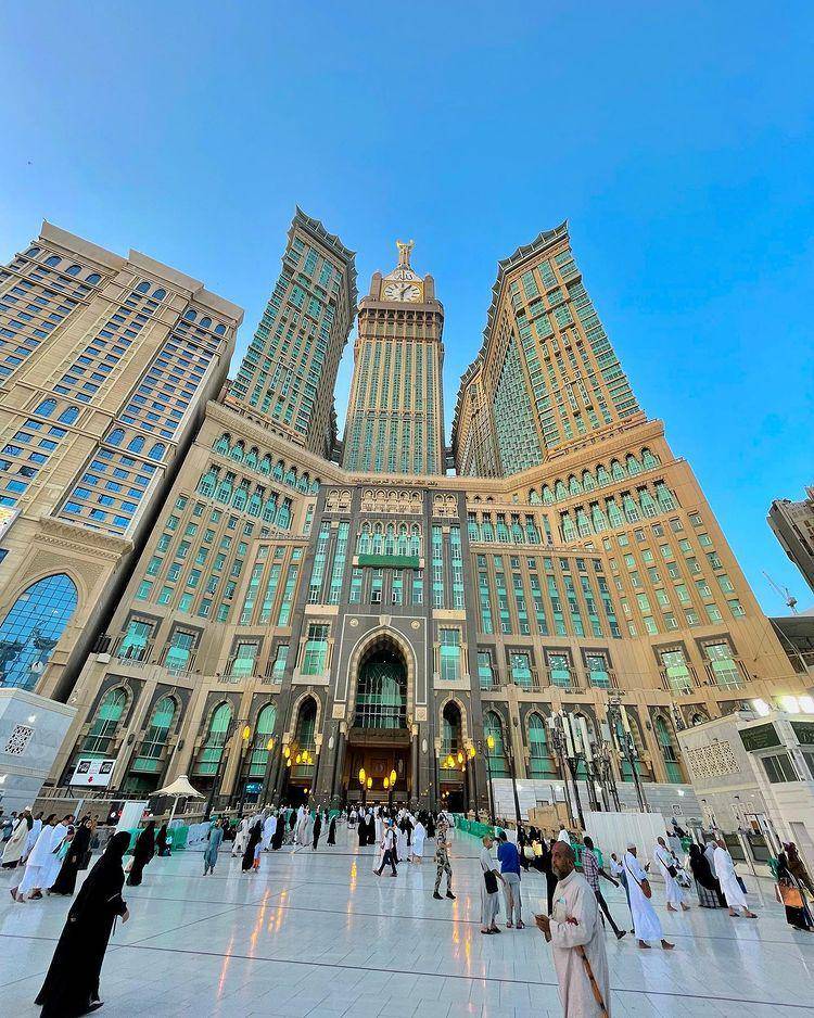 Makkah Clock Royal Tower (instagram.com/abdullah__visual)