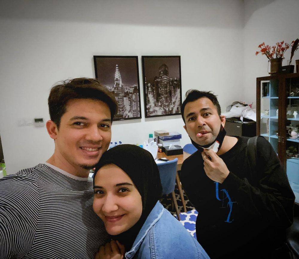 Raffi Ahmad, Irwansyah, dan Zaskia Sungkar (Instagram.com/irwansyah_15/)
