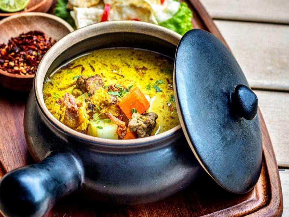 5 Tempat Makan Empal Gentong di Jakarta, Sedapnya Bisa Jadi Obat Rindu