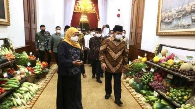 Pertemuan Prabowo dengan Khofifah di Gedung Negara Grahadi, Surabaya, Selasa (3/5/2022). (ANTARA/Biro Jatim).