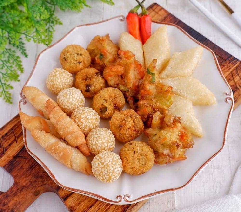 ilustrasi gorengan manis dan asin (instagram.com/foodpicbandung)