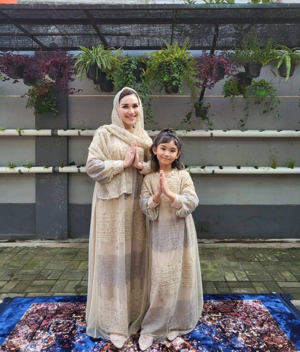potret Ayu Ting Ting dan Bilqis (instagram.com/ayutingting92)