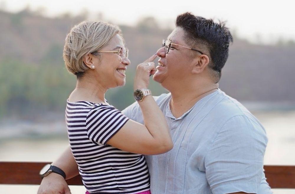9 Potret Ruth Sahanaya dan Jeffry yang Bucin Abis, Anniversary ke-28