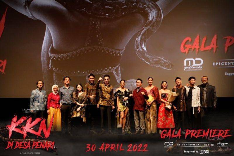 Para pemain saat gala premier. (Instagram.com/kknmovie)